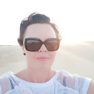 Meet your Posher, Mel